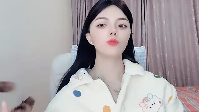 Eloise131499 online show from November 4, 1:10 pm