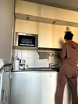 Sora pasquale online show from September 30, 7:13 am