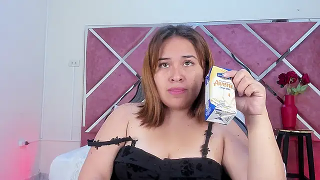 Snapshot of sara-lopez1 chatting on September 26, 11:47 am sara-lopez1 online show from September 26, 11:47 am