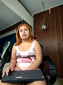 Snapshot of sara-lopez1 chatting on October 15, 12:16 pm sara-lopez1 online show from October 15, 12:16 pm