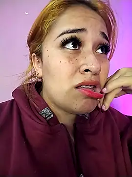 Snapshot of sara-lopez1 chatting on October 27, 10:25 pm sara-lopez1 online show from October 27, 10:25 pm