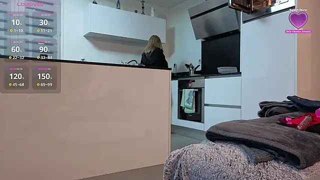 bellemasquer online show from September 23, 7:28 pm