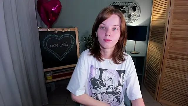 Snapshot of Madelaineses chatting on September 26, 8:51 am Madelaineses online show from September 26, 8:51 am