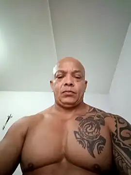 Snapshot of Pichirilo0318 chatting on October 11, 3:28 am Pichirilo0318 online show from October 11, 3:28 am
