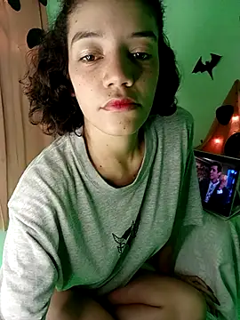 Snapshot of ancesstral_angel chatting on October 28, 4:05 am ancesstral angel online show from October 28, 4:05 am