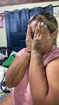 EmilyDuran  online show from May 20, 4:02 pm