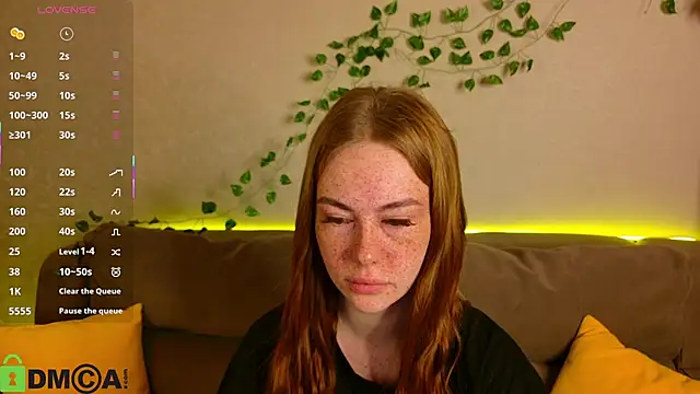 Roxy Sunnny online show from October 29, 9:22 am