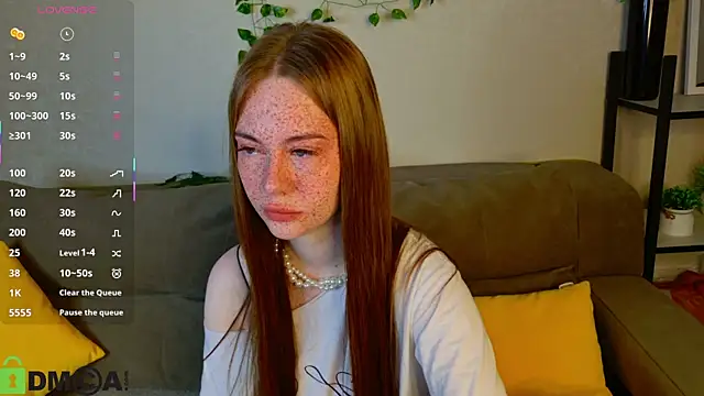 Roxy Sunnny online show from November 4, 9:19 am