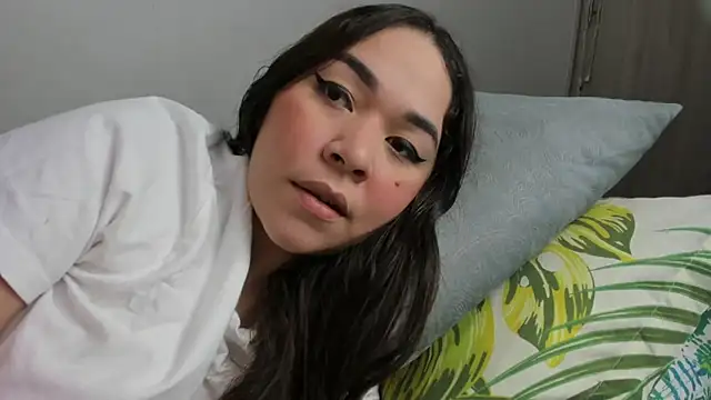 Snapshot of Brianna_Angelina chatting on March 16, 2:10 am Brianna Angelina online show from March 16, 2:10 am