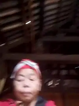 VangLe73 online show from December 2, 4:40 am