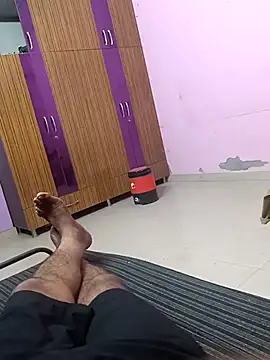 hard boy9455 online show from March 18, 1:36 pm