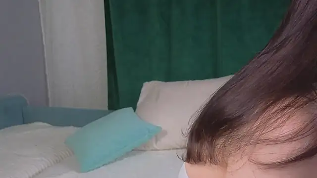 FalineBeacher online show from November 30, 1:04 pm