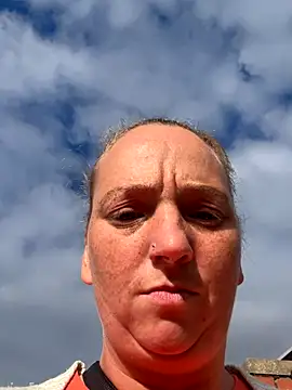 Snapshot of JustYourNormalCouple chatting on October 8, 9:07 am JustYourNormalCouple online show from October 8, 9:07 am