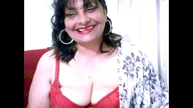 Indiansweetness77 online show from March 14, 7:14 am