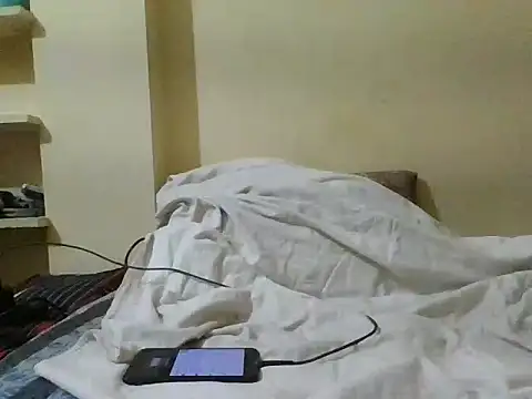 Snapshot of ahhnatti chatting on March 21, 4:43 pm ahhnatti online show from March 21, 4:43 pm