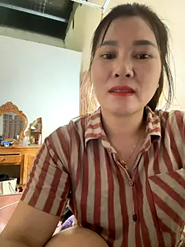 Snapshot of Moan_Mary chatting on October 8, 7:50 am Moan Mary online show from October 8, 7:50 am