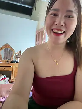 Snapshot of Moan_Mary chatting on October 12, 10:14 am Moan Mary online show from October 12, 10:14 am