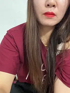 Moan Mary online show from November 3, 11:37 pm