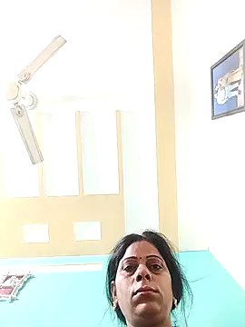 Soniya Roy online show from April 3, 3:37 am