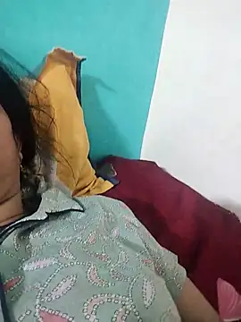 Snapshot of Soniya_Roy chatting on April 18, 1:09 am Soniya Roy online show from April 18, 1:09 am