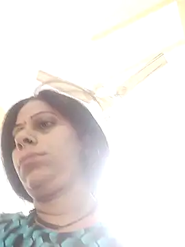 Snapshot of Soniya_Roy chatting on April 29, 1:53 am Soniya Roy online show from April 29, 1:53 am