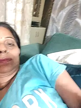 Snapshot of Soniya_Roy chatting on May 3, 10:05 pm Soniya Roy online show from May 3, 10:05 pm