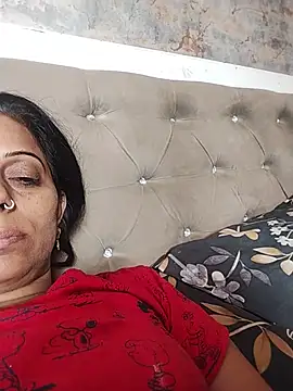 Snapshot of Soniya_Roy chatting on May 9, 5:01 am Soniya Roy online show from May 9, 5:01 am