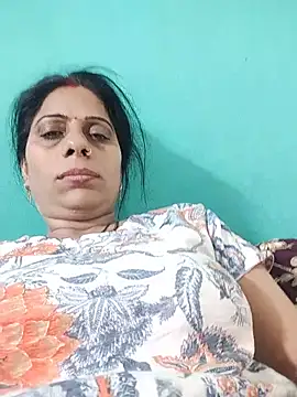 Snapshot of Soniya_Roy chatting on May 15, 5:31 pm Soniya Roy online show from May 15, 5:31 pm