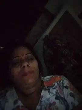 Snapshot of Soniya_Roy chatting on May 22, 8:36 pm Soniya Roy online show from May 22, 8:36 pm