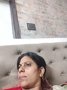 Snapshot of Soniya_Roy chatting on June 9, 3:01 pm Soniya Roy online show from June 9, 3:01 pm