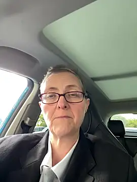 Snapshot of Curvy-Jinx chatting on September 25, 10:19 am Curvy-Jinx online show from September 25, 10:19 am