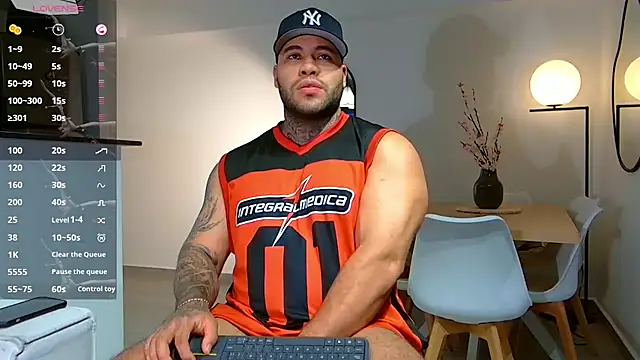 Michael Salens online show from November 6, 10:43 pm