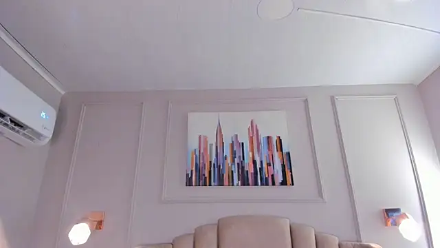 Snapshot of mia_kisses2 chatting on March 12, 3:01 am mia kisses2 online show from March 12, 3:01 am