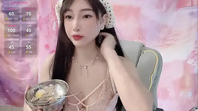 Snapshot of Crush-7ii chatting on October 19, 12:33 am Crush-7ii online show from October 19, 12:33 am