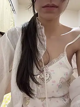 Snapshot of xiaoxia_baby chatting on July 25, 1:52 pm xiaoxia baby online show from July 25, 1:52 pm