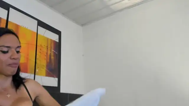 Snapshot of MeganRhyder chatting on May 17, 2:35 pm MeganRhyder online show from May 17, 2:35 pm