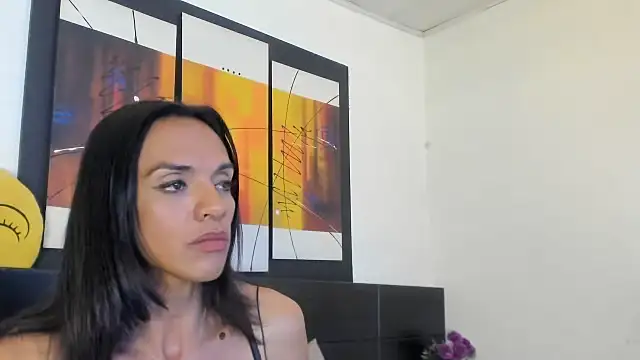 Snapshot of MeganRhyder chatting on June 26, 4:00 pm MeganRhyder online show from June 26, 4:00 pm