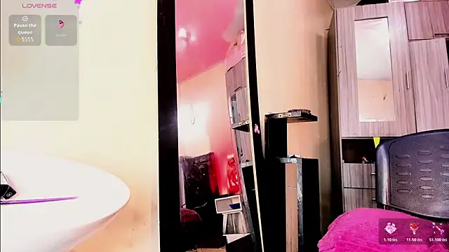 Rossedewitt  online show from February 13, 7:21 pm