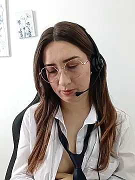 Snapshot of SUSY__06 chatting on October 1, 12:11 pm SUSY 06 online show from October 1, 12:11 pm