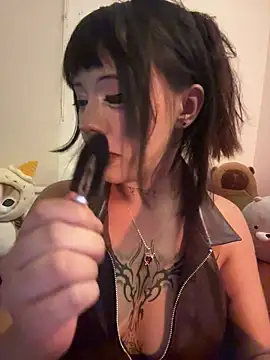 Snapshot of Kitty_yukimura chatting on May 14, 12:06 am Kitty yukimura online show from May 14, 12:06 am