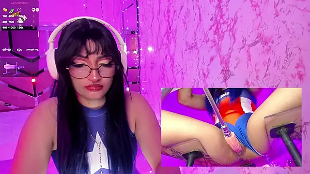 Snapshot of AriaNova_ chatting on March 28, 1:43 pm AriaNova online show from March 28, 1:43 pm