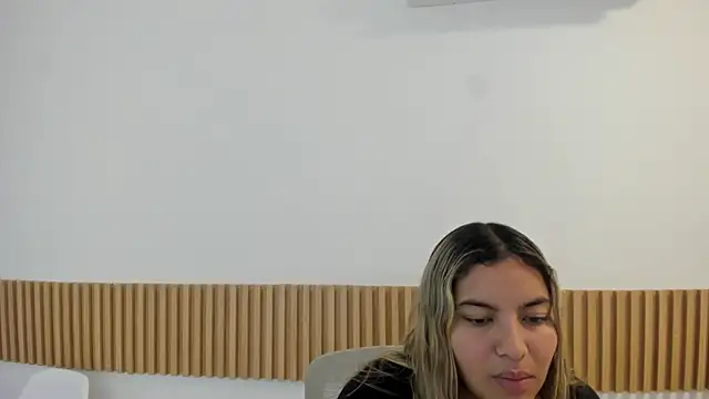 OliviaSweett online show from May 16, 4:06 pm