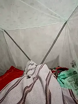 Snapshot of monubigcoock chatting on October 31, 10:05 am monubigcoock online show from October 31, 10:05 am