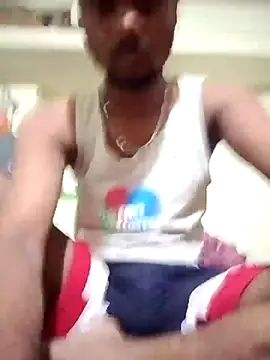 Snapshot of monubigcoock chatting on March 21, 3:59 pm monubigcoock online show from March 21, 3:59 pm