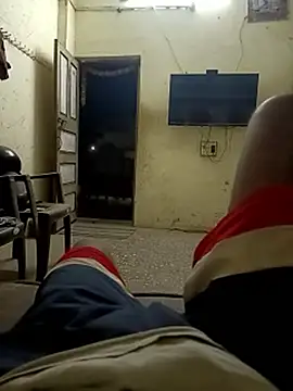 Snapshot of monubigcoock chatting on April 2, 4:26 pm monubigcoock online show from April 2, 4:26 pm