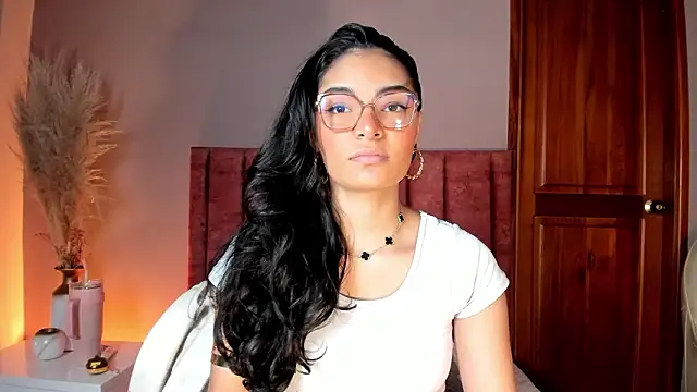 LunaAspen  online show from March 21, 5:49 pm