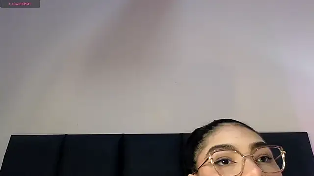 LunaAspen  online show from May 9, 6:13 pm