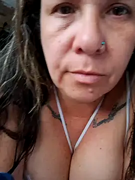 Snapshot of SinisterBabe chatting on September 8, 10:20 pm SinisterBabe online show from September 8, 10:20 pm