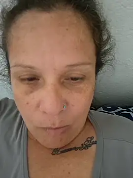 Snapshot of SinisterBabe chatting on October 13, 2:06 pm SinisterBabe online show from October 13, 2:06 pm