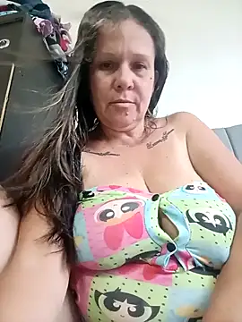 Snapshot of SinisterBabe chatting on November 13, 10:19 pm SinisterBabe online show from November 13, 10:19 pm